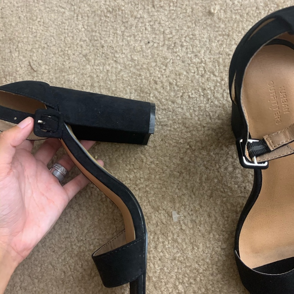 Urban Outfitters black chunky ankle strap heels - Picture 3 of 4